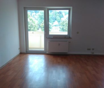 Geräumige 3-Raum-Wohnung mit Badewanne und Balkon in Debschwitz - Photo 6