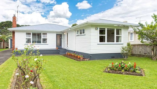 MT ROSKILL, 3 BEDROOMS - Photo 1