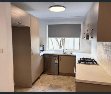 Beautifully Renovated - Photo 5