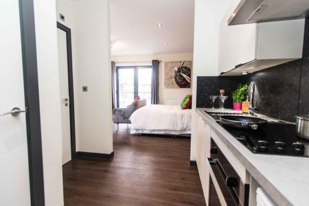 1 bedroom flat to rent - Photo 2