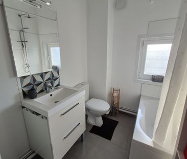 Location Appartement 2 pièces 33m² LENS 62300 - Photo 2