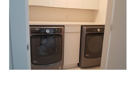 White Rock. Walk-Out Ground-Level Suite – 1 Bedroom - Photo 5