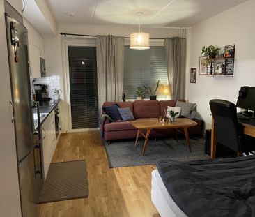 Tisdagsvägen, Farsta - Photo 1