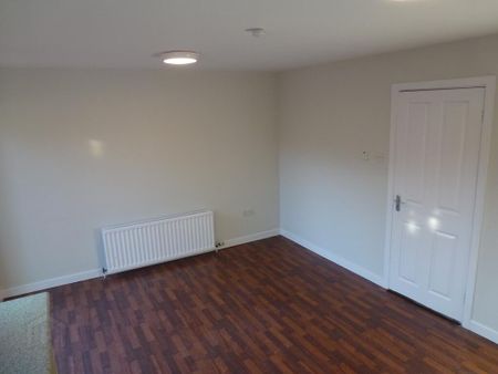 6b Market Street, Crossgar, BT30 9ED - Photo 3