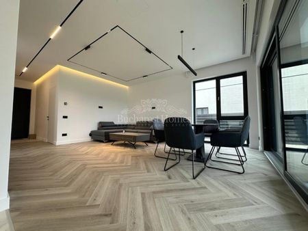 Super-Contemporary Four Bedroom House - Pipera Tunari - Fotografie 2