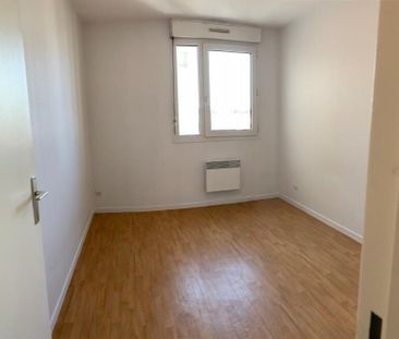 APPARTEMENT T3 A LOUER LYON 7EME ARRONDISSEMENT Cite-Jardin - Photo 3