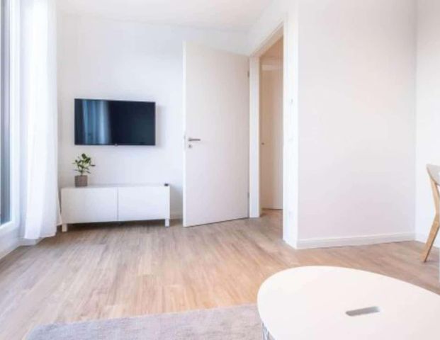 1-bedroom apartment for rent in Berlin's 10247 district, all bills included - Foto 1