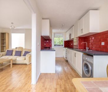 2 bedroom maisonette to rent - Photo 3