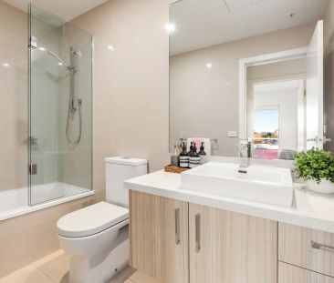 Light Filled Haven in Stellar Location - Photo 3