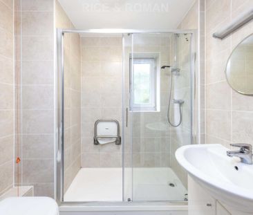 2 Bedroom Apartment, Gibson Court – Hinchley Wood - Photo 4