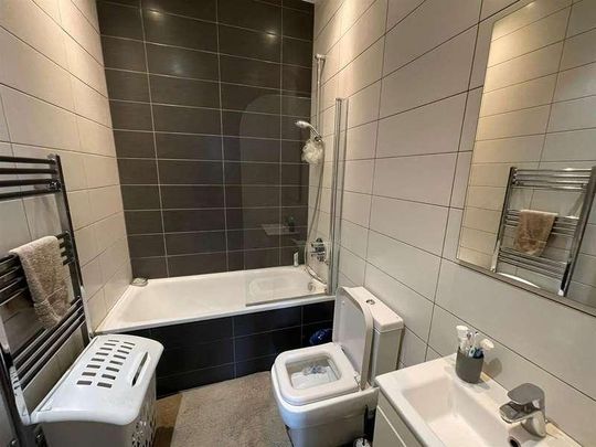 Cranbrook Road, Gants Hill, IG2 - Photo 1