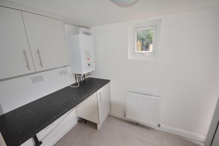 67 Hawfield Lane, Burton-On-Trent, DE15 0BX - Photo 5