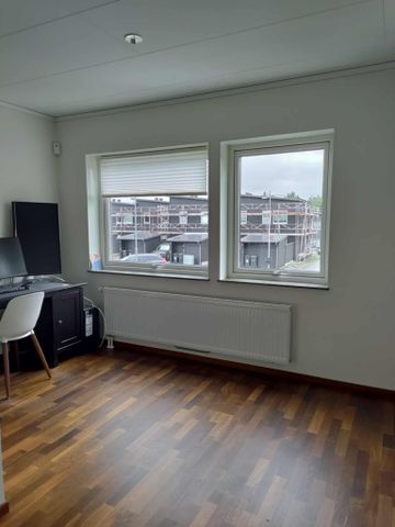 Snöfjällsgränd, Kista - Photo 2