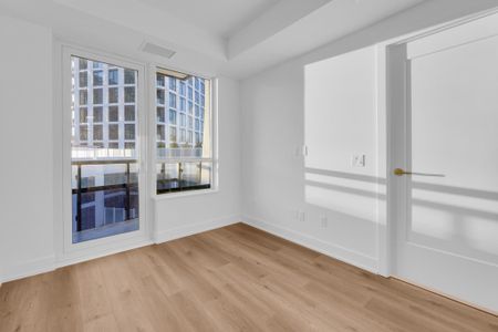 For Lease - 60 Central Park Roadway N/A Unit# 611, Toronto, Ontario - Photo 5