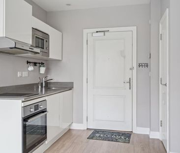 Studio to rent - Photo 1