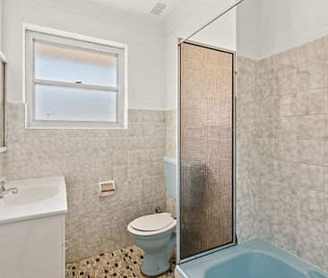 10/37 Campbell Street, Wollongong. - Photo 3