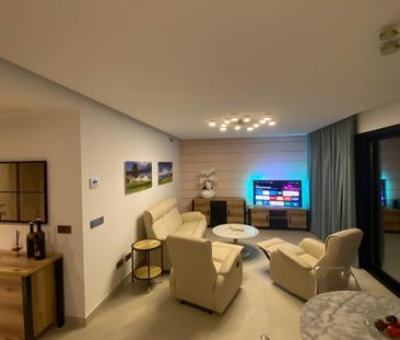 Apartamento de alquiler en Benahavís pueblo - Photo 1