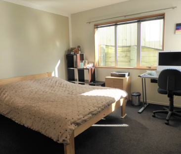 27A Waverton Terrace, Churton Park - Photo 1