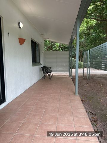 2 Bedroom 1 Bathroom : Furnished Unit : Close to Beach - Photo 2