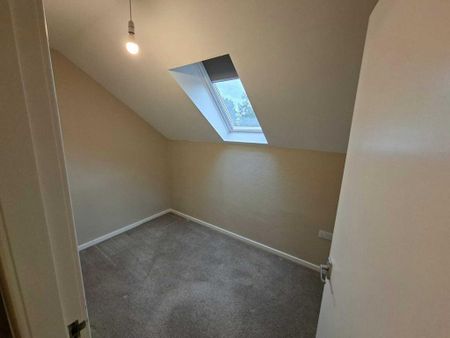 3 bedroom detached house to rent - Photo 2