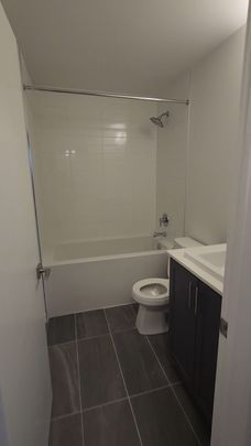 For Lease - 20 Lytham Green Circ Circle Unit# 1, Newmarket, Ontario - Photo 1