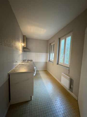 Location Appartement 2 pièces 67m² CASTELNAUDARY 11400 - Photo 4