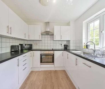Selhurst Close, Wimbledon Common, SW19 - Photo 2