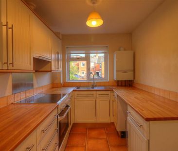 2 bedroom maisonette to rent - Photo 5