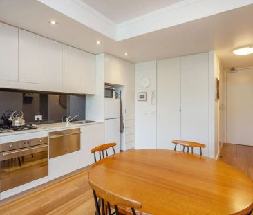 51/61 Giles Street, - Photo 3