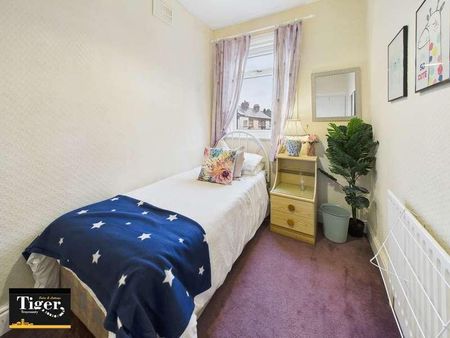 Breck Road, Blackpool, FY3 - Photo 3