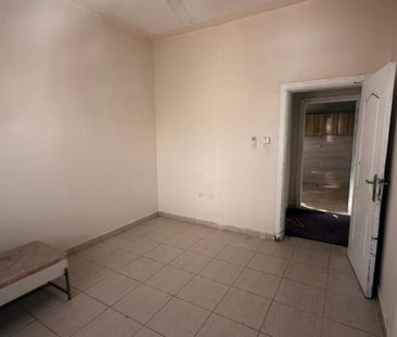 One bedroom and living room in Al Nuaimiya 2 - Photo 4