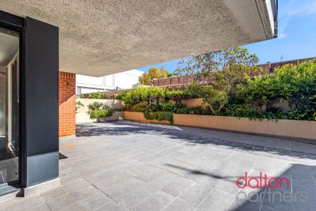 Two Bedroom Unit In Prime Location - Photo 5