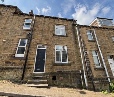 3 bedroom terraced house to rent - Photo 5