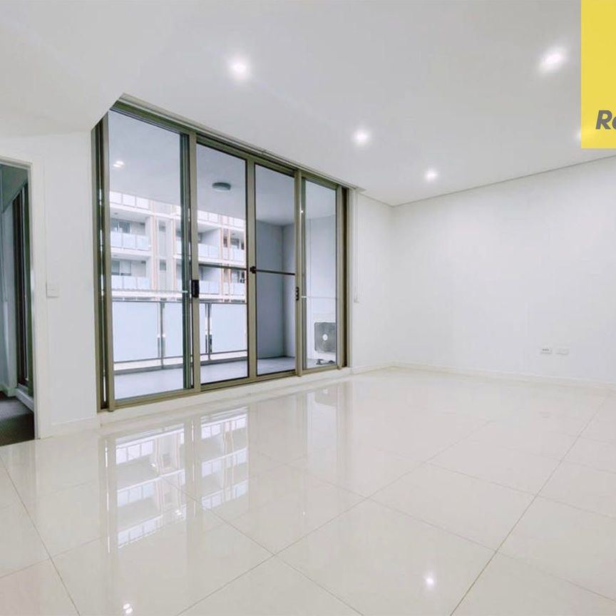 Modern 2-Bedroom Apartment in the Heart of Parramatta - Photo 1