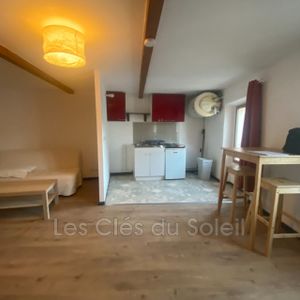 Location appartement studio 27 m² Brignoles - Photo 2