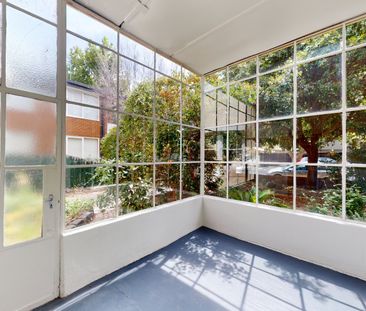 2 -3 OFF STREET CARPARKS - CHARMING ART DECO IN ELWOOD - Photo 1