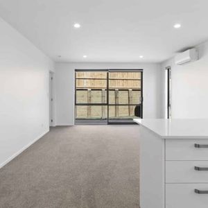 3 Bedroom home - Photo 2