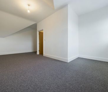 2 bedroom maisonette to rent - Photo 4