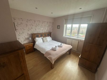 3/12 Westfield Court, Edinburgh, EH11 2RJ - Photo 4