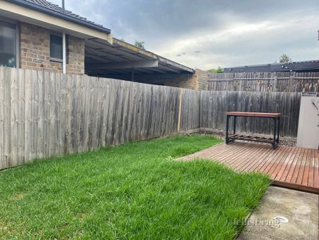 2/262 Melrose Drive, Tullamarine - Photo 2