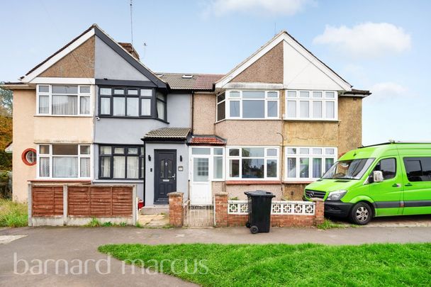 Saxon Avenue - Photo 1