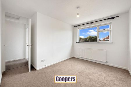 3 bedroom link detached house to rent - Photo 2