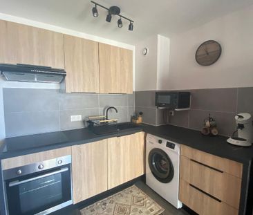 Location Appartement 2 pièces 33m² STE CLOTILDE 97490 - Photo 5