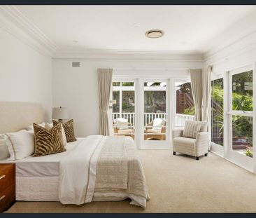 Beautifully Renovated Home in Premium Quality for Resort Style Living - Photo 3