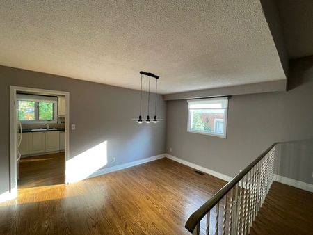 For Lease - 2086 Thornlea Drive, Oakville, Ontario - Photo 4