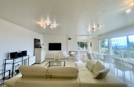 Villa 250 m² - 5 Pièces - Vallauris (06220) - Photo 2