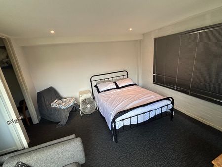 South Melbourne - Photo 3