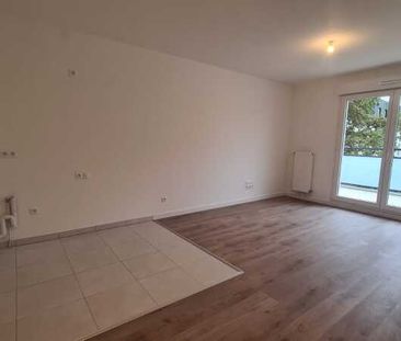 Location Appartement 2 pièces 40m² ST JEAN DE LA RUELLE 45140 - Photo 1