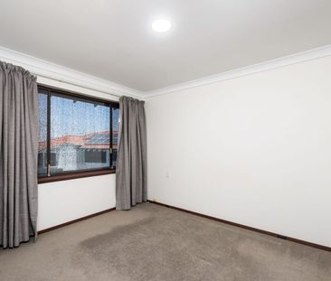 VERY NEAT TOWNHOUSE IN PRIVATE REAR POSITION - Photo 3