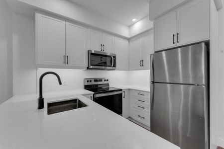 For Lease - 1000 Lackner Place Unit# 215, Kitchener, Ontario - Photo 5